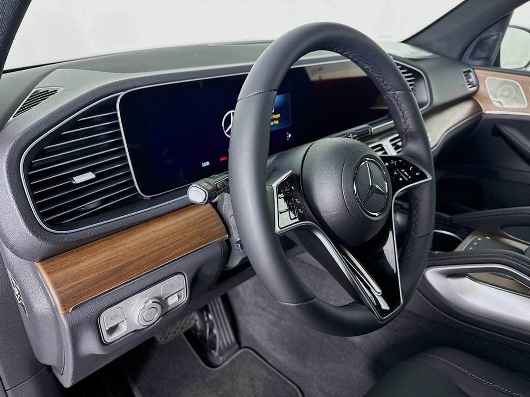 2026 Mercedes-Benz GLE 350 - Image 7
