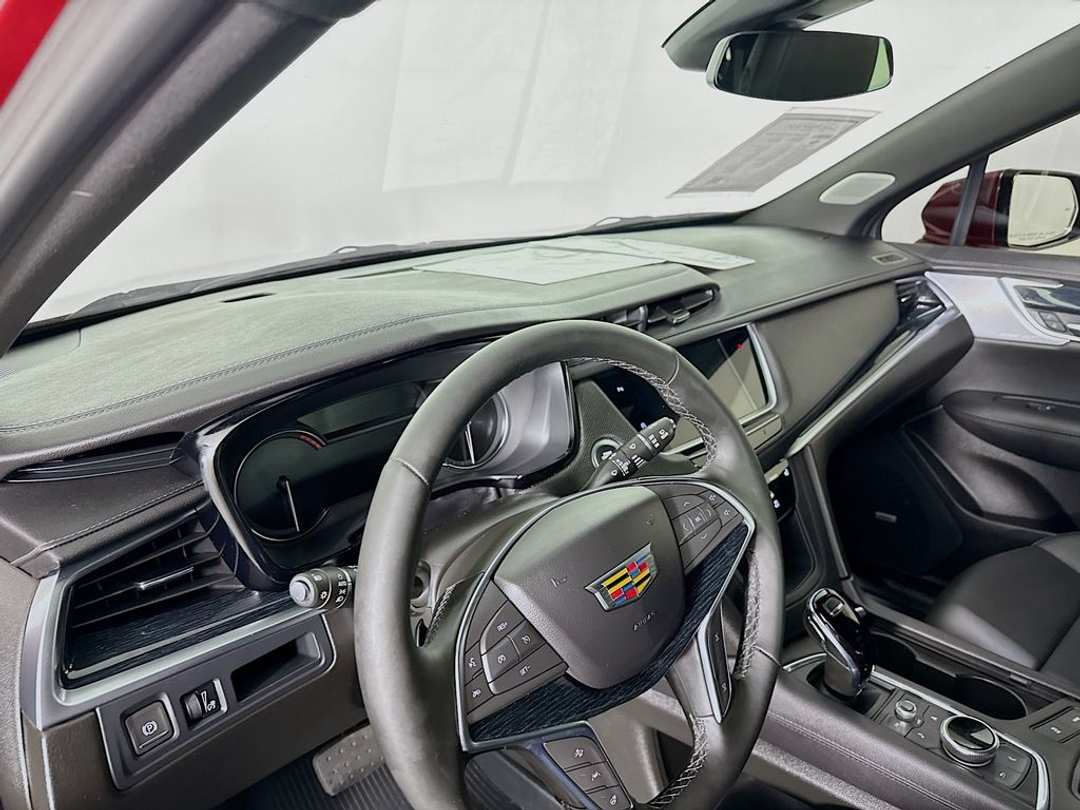 2025 Cadillac Xt5 Premium Luxury - Image 7