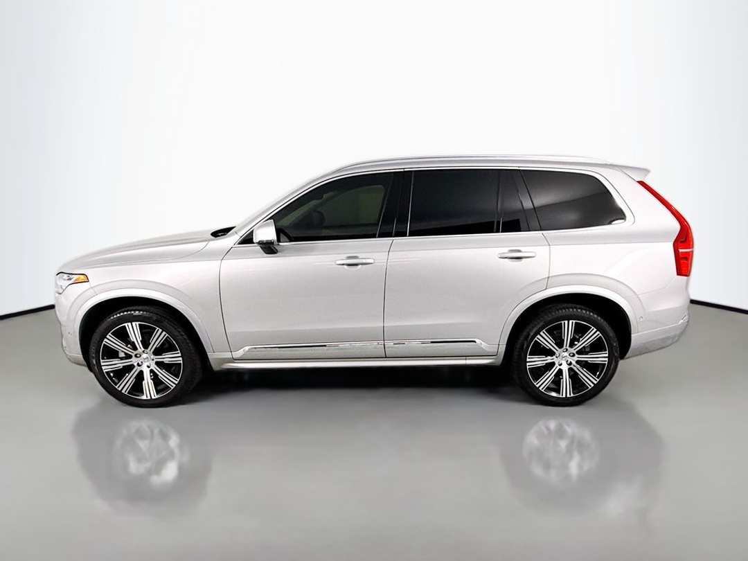 2024 Volvo Xc90 B6 Plus Bright Theme 6Seater - Image 3