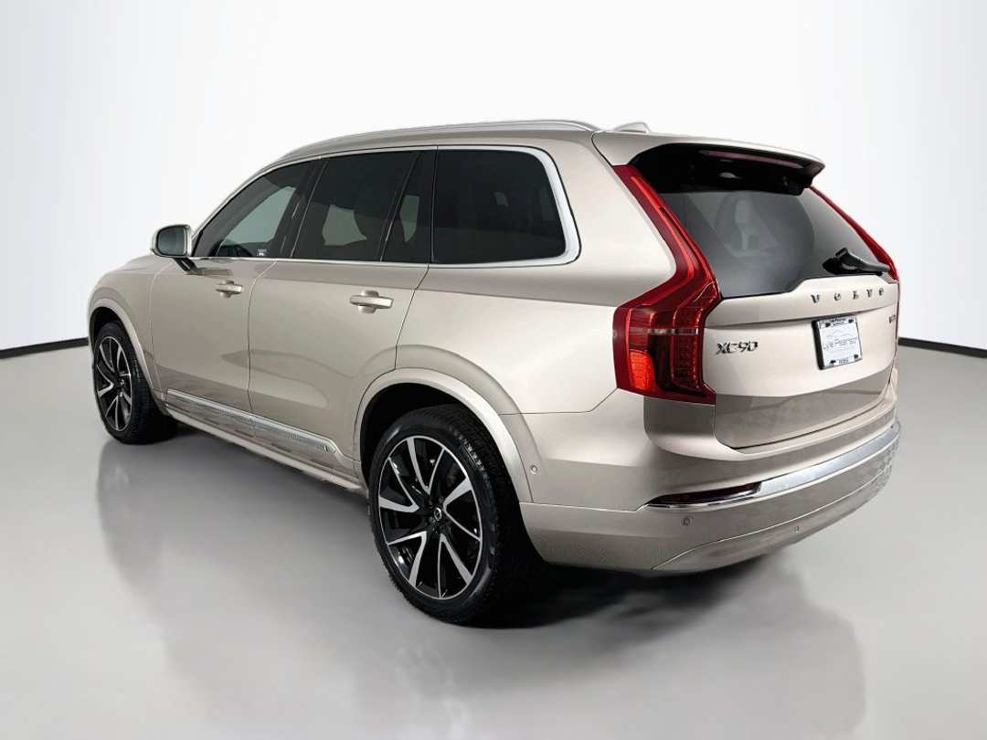 2023 Volvo Xc90 B6 Plus 7Seater - Image 3