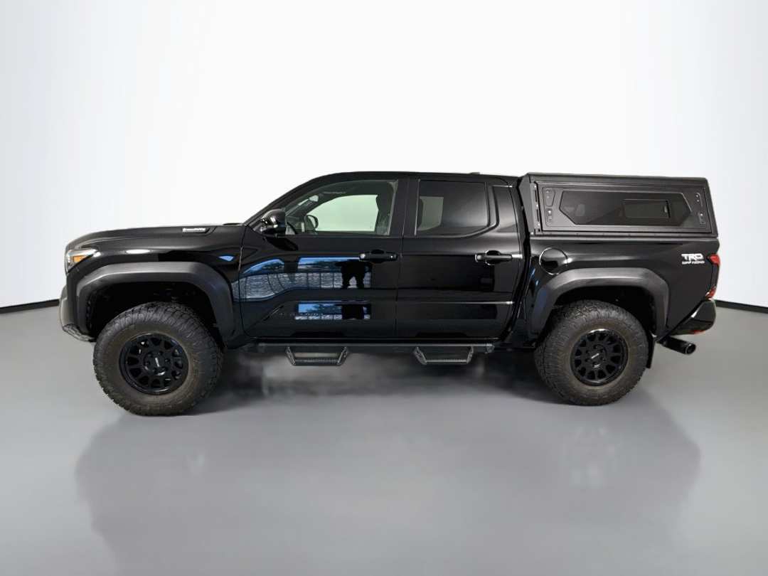 2024 Toyota Tacoma Hybrid TRD Off Road - Image 2