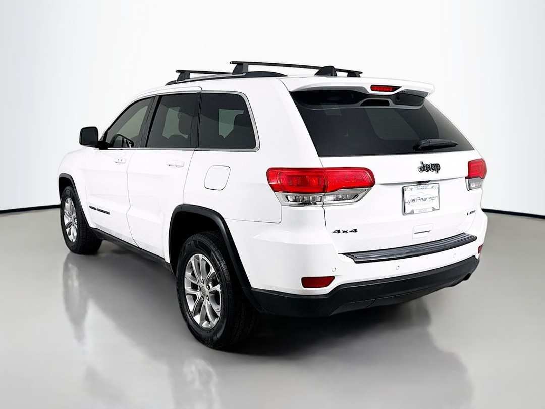 2017 Jeep Grand Cherokee Laredo - Image 5