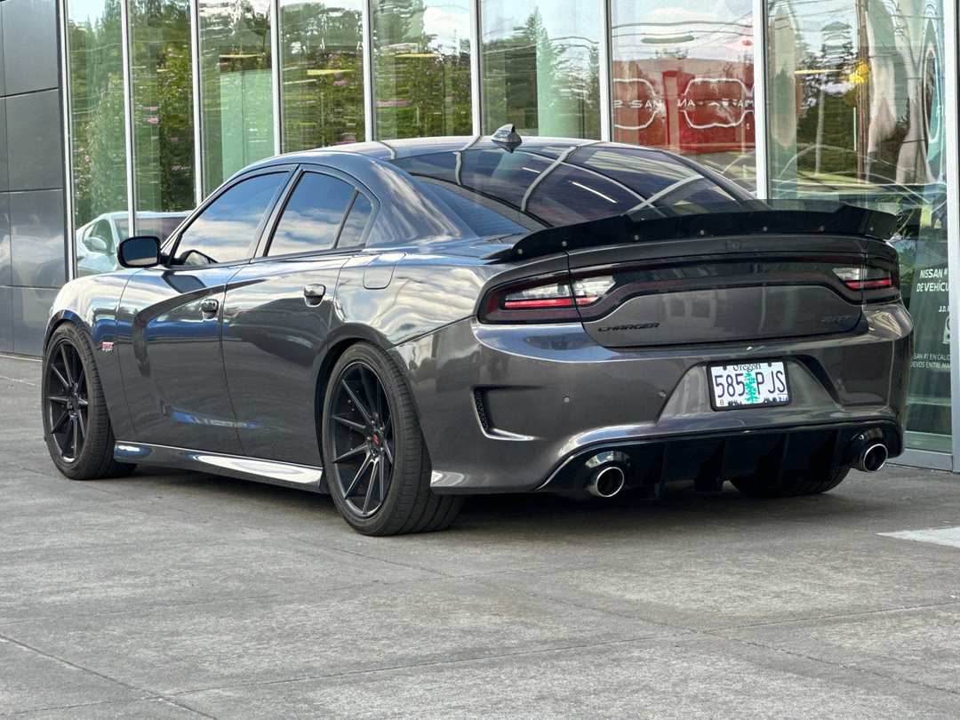 2017 Dodge Charger R/T Scat Pack - Image 5