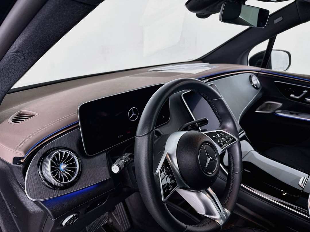 2023 Mercedes-Benz EQE 350 - Image 7