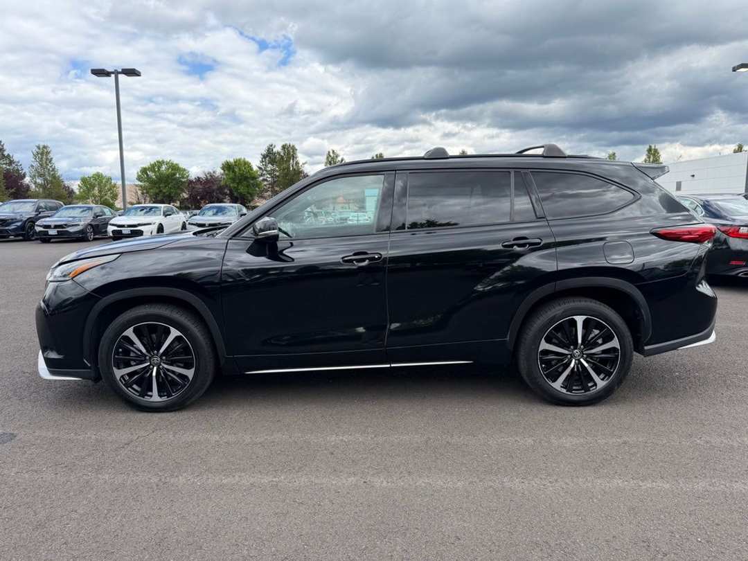 2021 Toyota Highlander XSE - Image 5