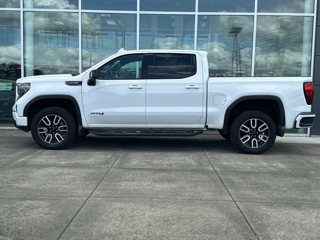2022 GMC Sierra 1500 AT4 - Image 6