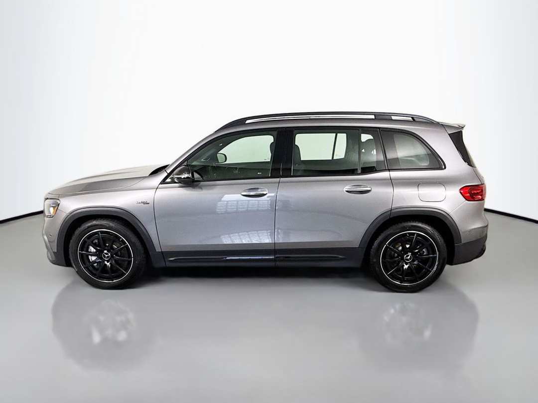 2026 Mercedes-Benz GLB 35 AMG® - Image 3