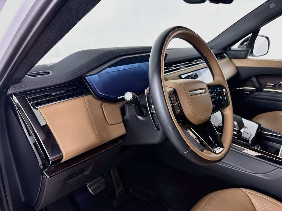 2024 Land Rover Range Rover Sport Dynamic SE - Image 7