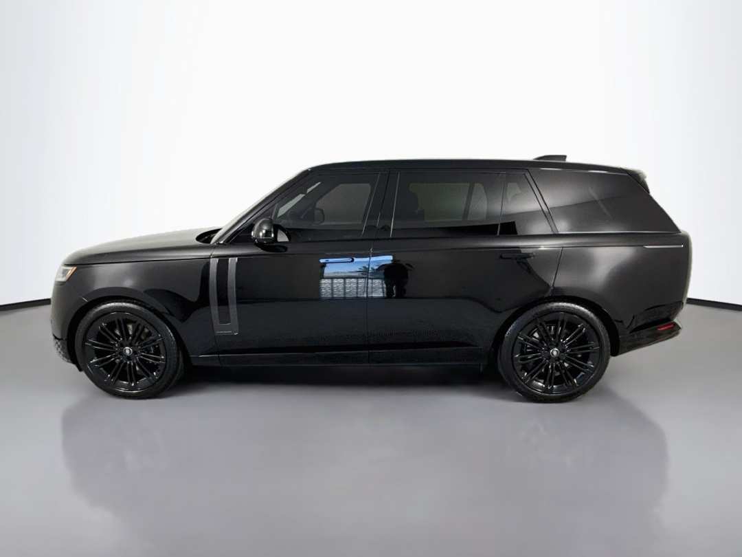 2025 Land Rover Range Rover Autobiography - Image 2