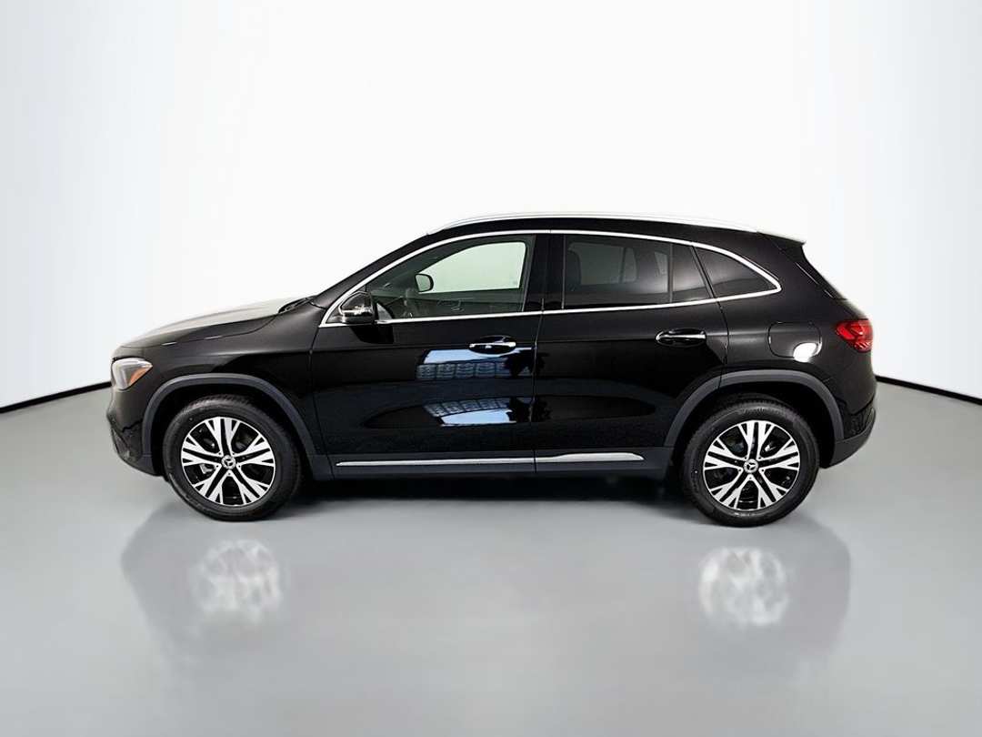 2025 Mercedes-Benz GLA 250 - Image 3