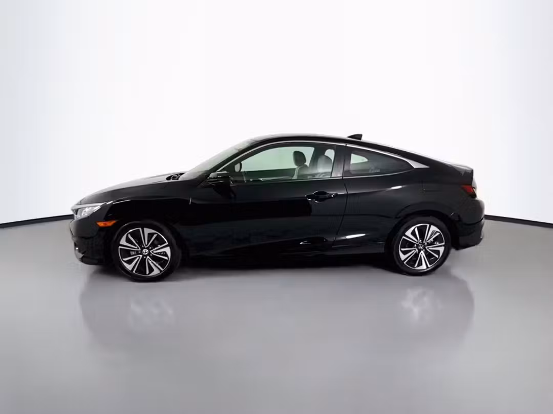 2018 Honda Civic EXT - Image 2