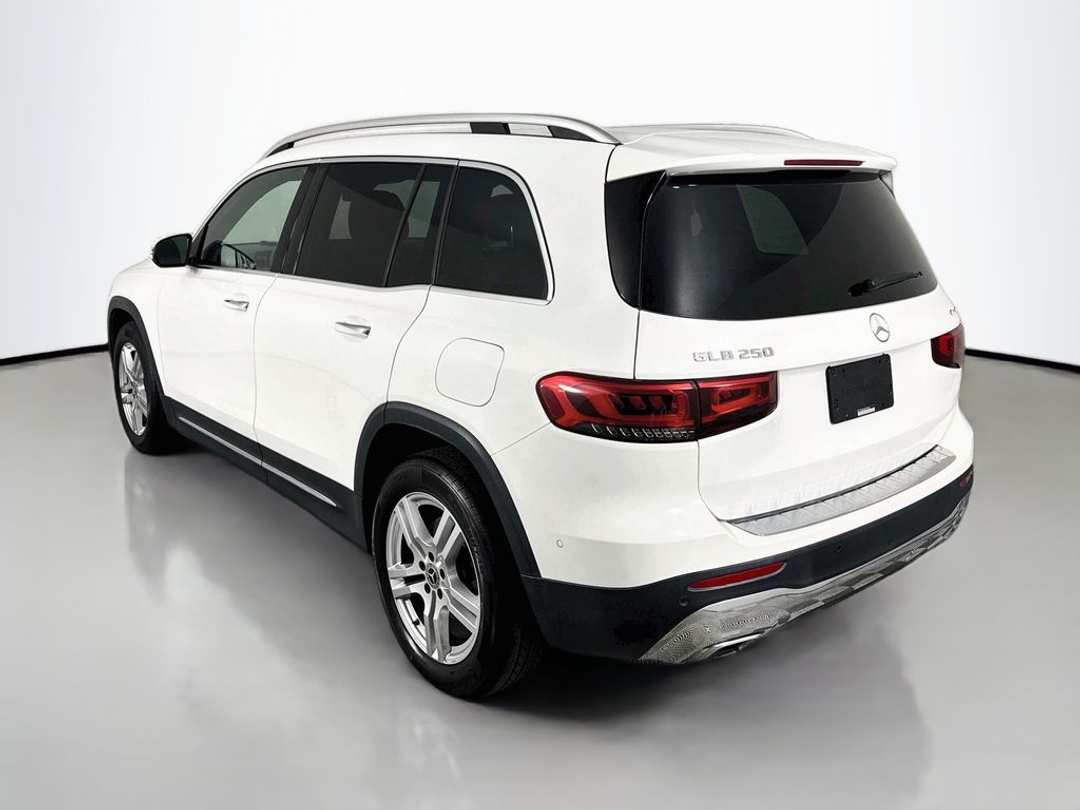 2022 Mercedes-Benz GLB 250 - Image 5