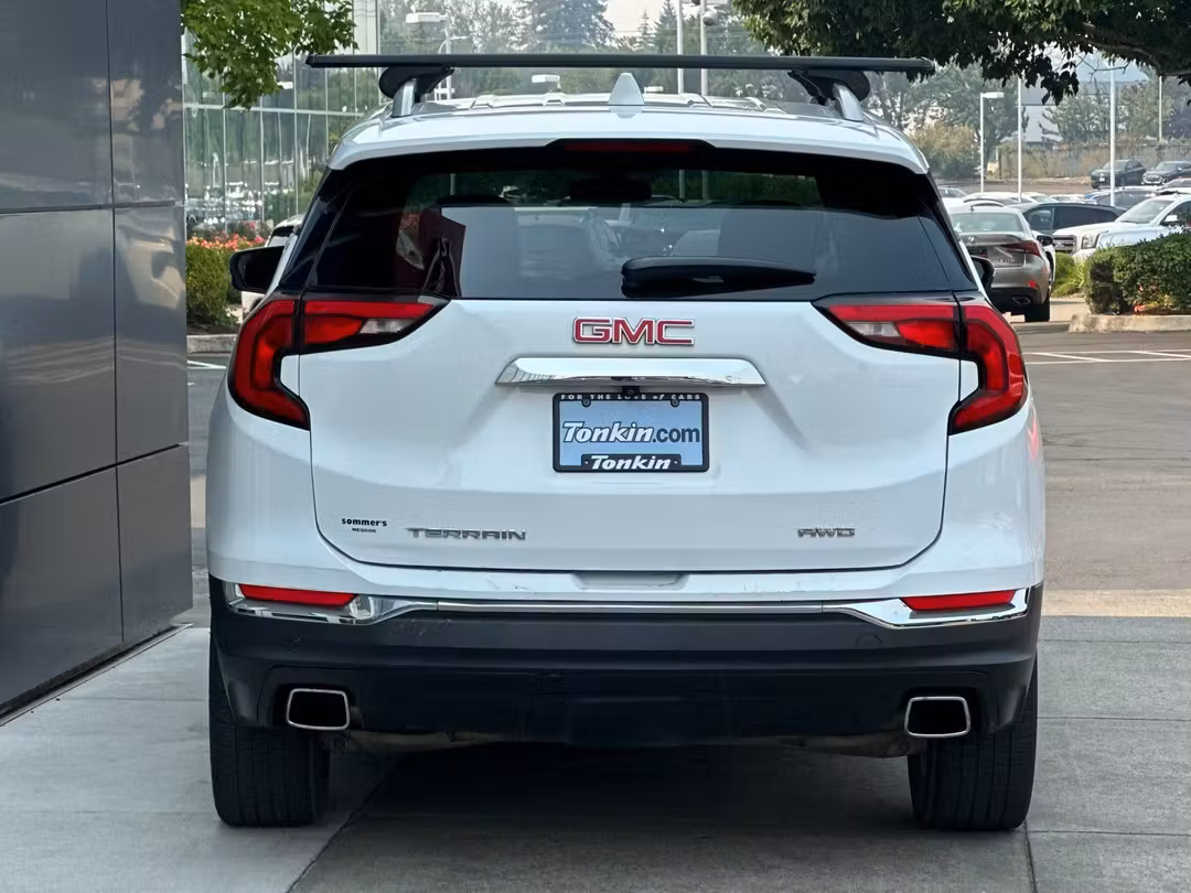 2019 GMC Terrain SLT - Image 4