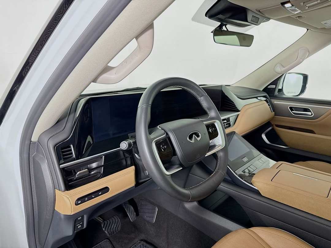 2025 INFINITI Qx80 LUXE - Image 7