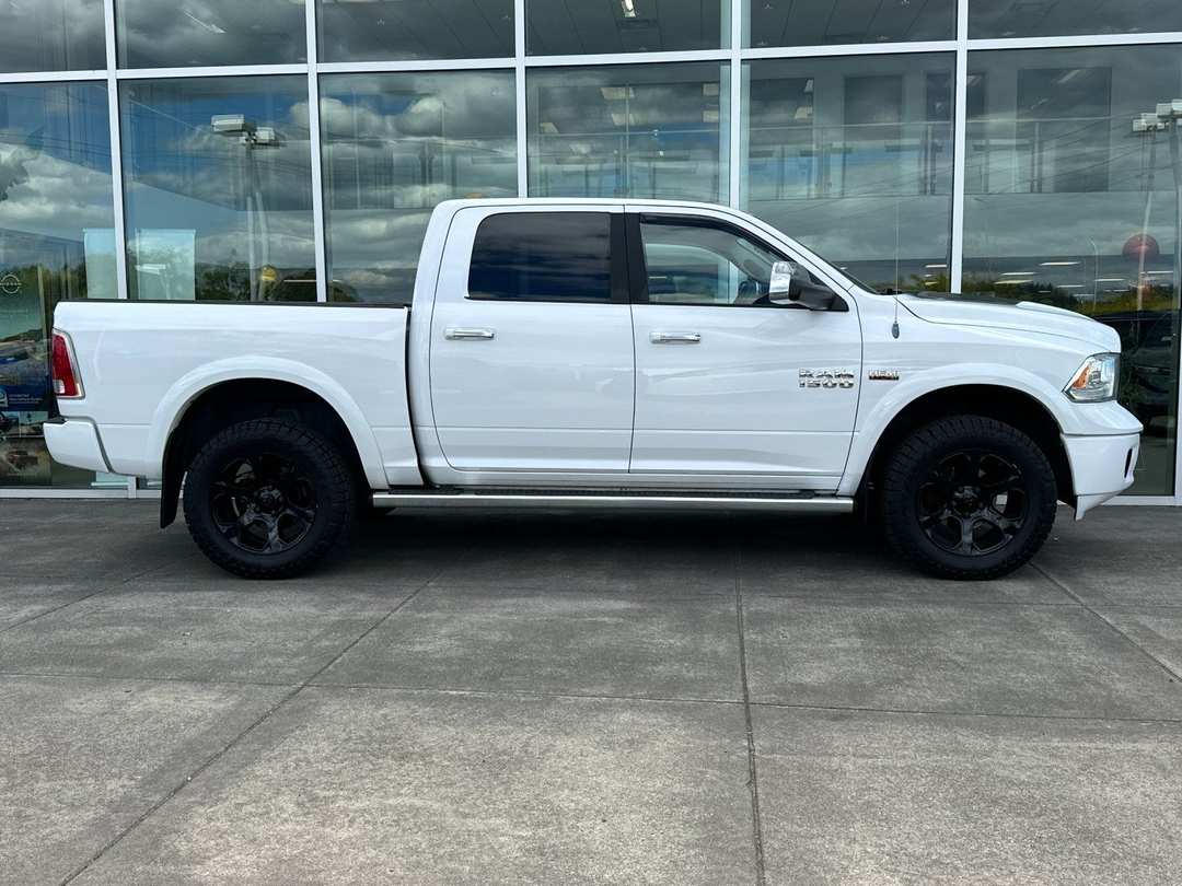 2014 Ram 1500 Laramie - Image 2