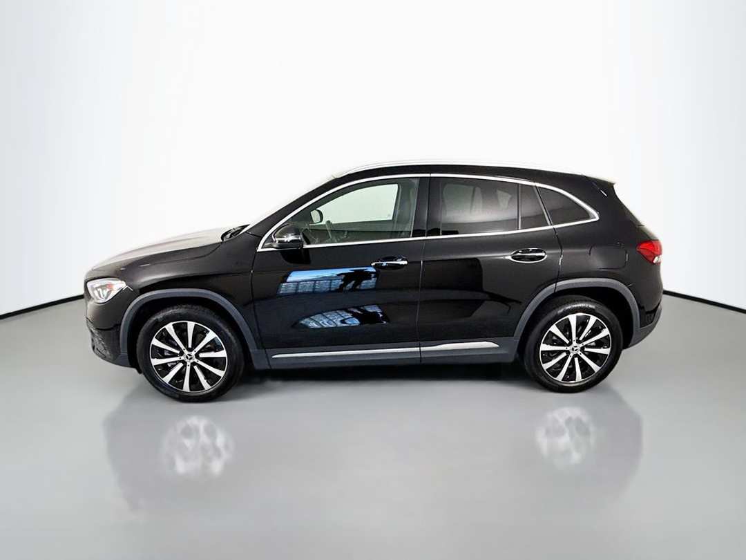 2022 Mercedes-Benz GLA 250 - Image 3