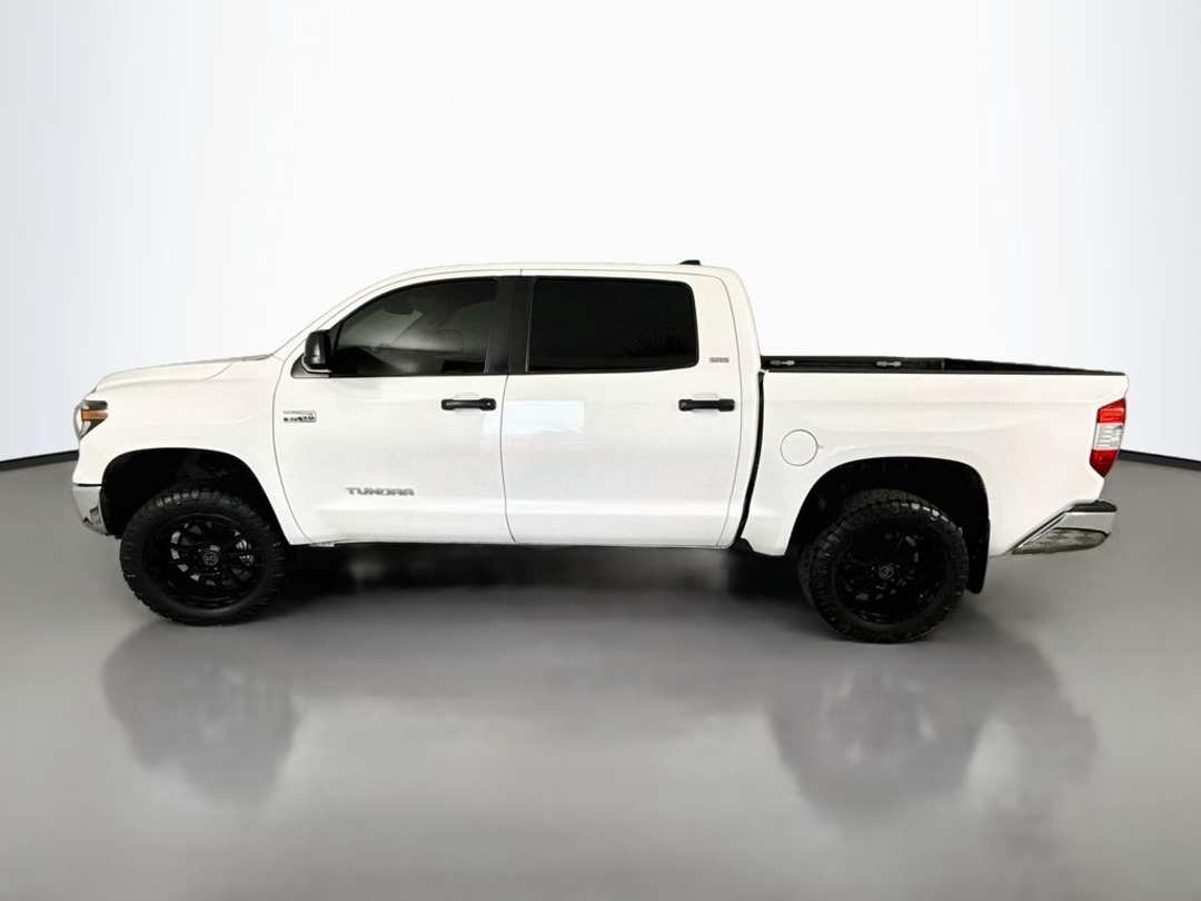 2020 Toyota Tundra SR5 - Image 2