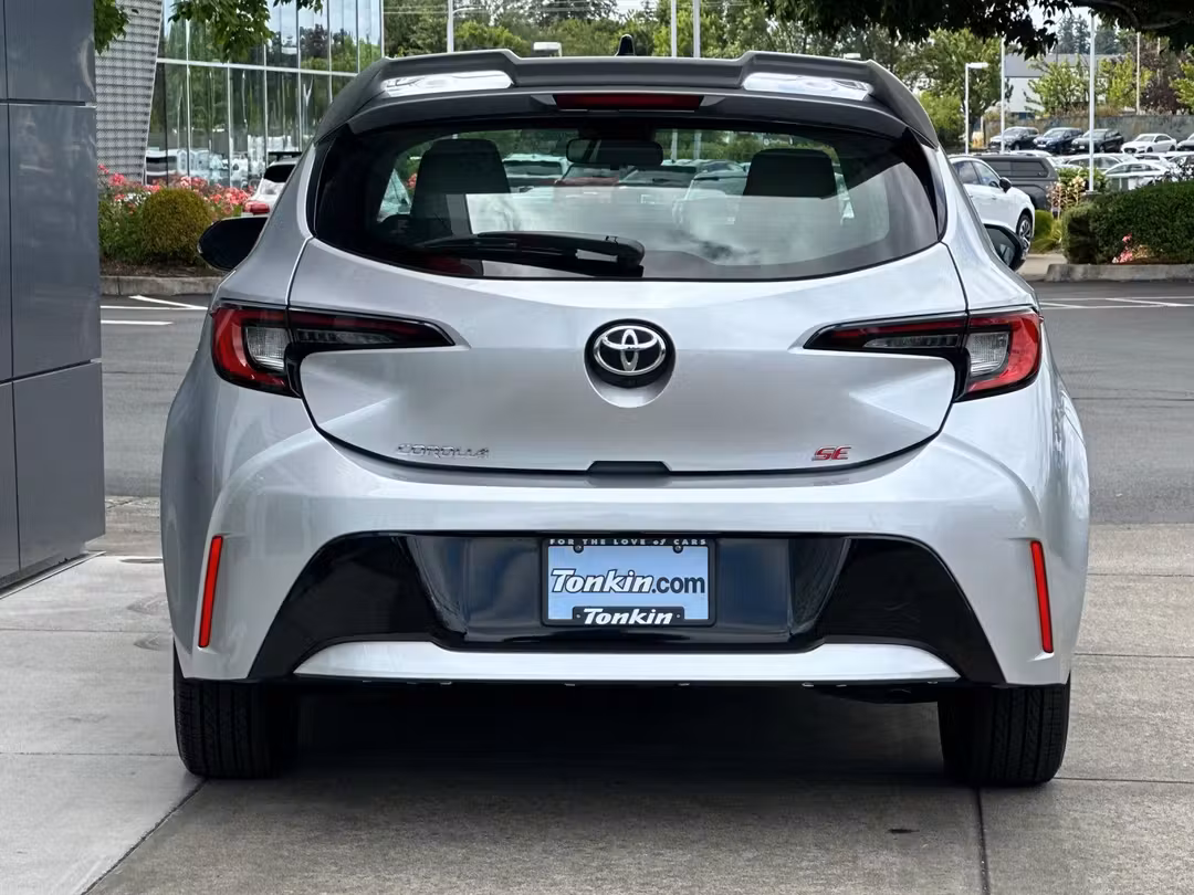 2026 Toyota Corolla SE - Image 4