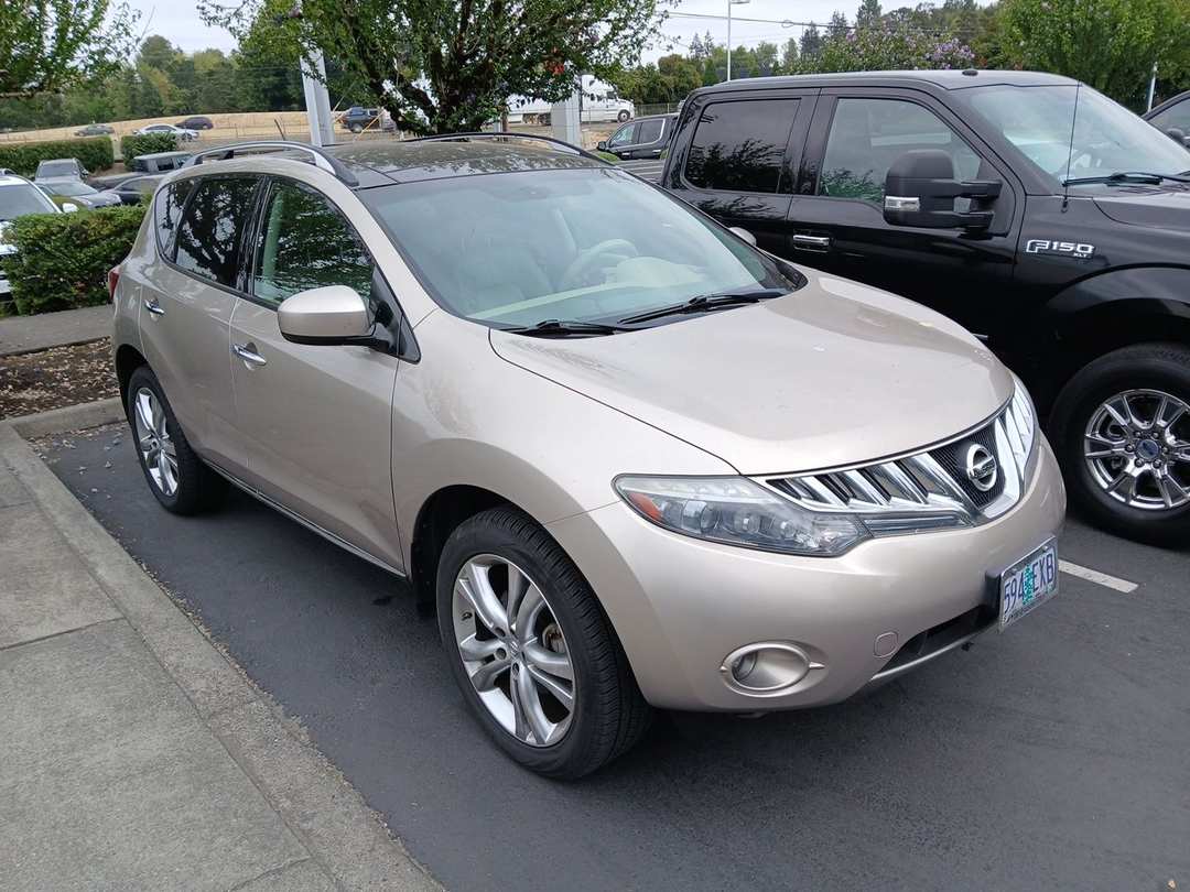 2010 Nissan Murano LE - Image 7
