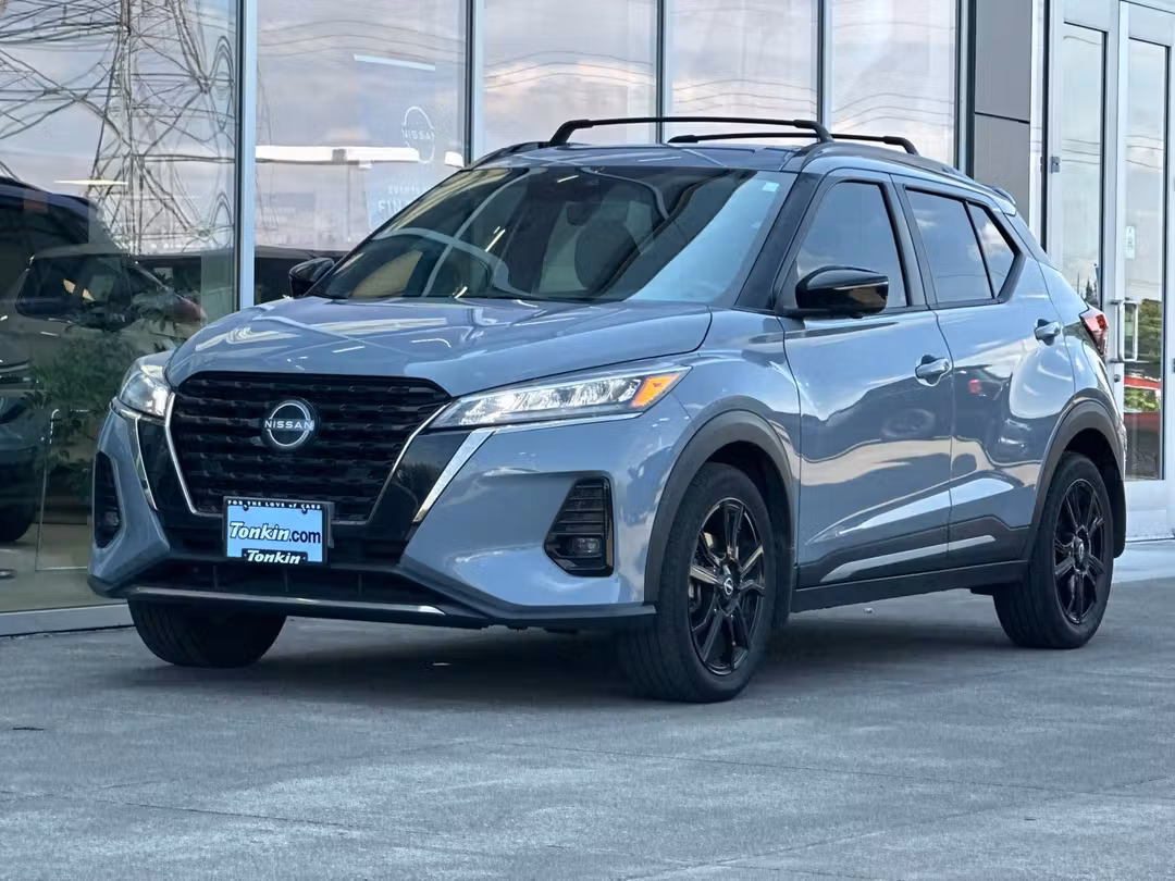2022 Nissan Kicks SR - Image 7