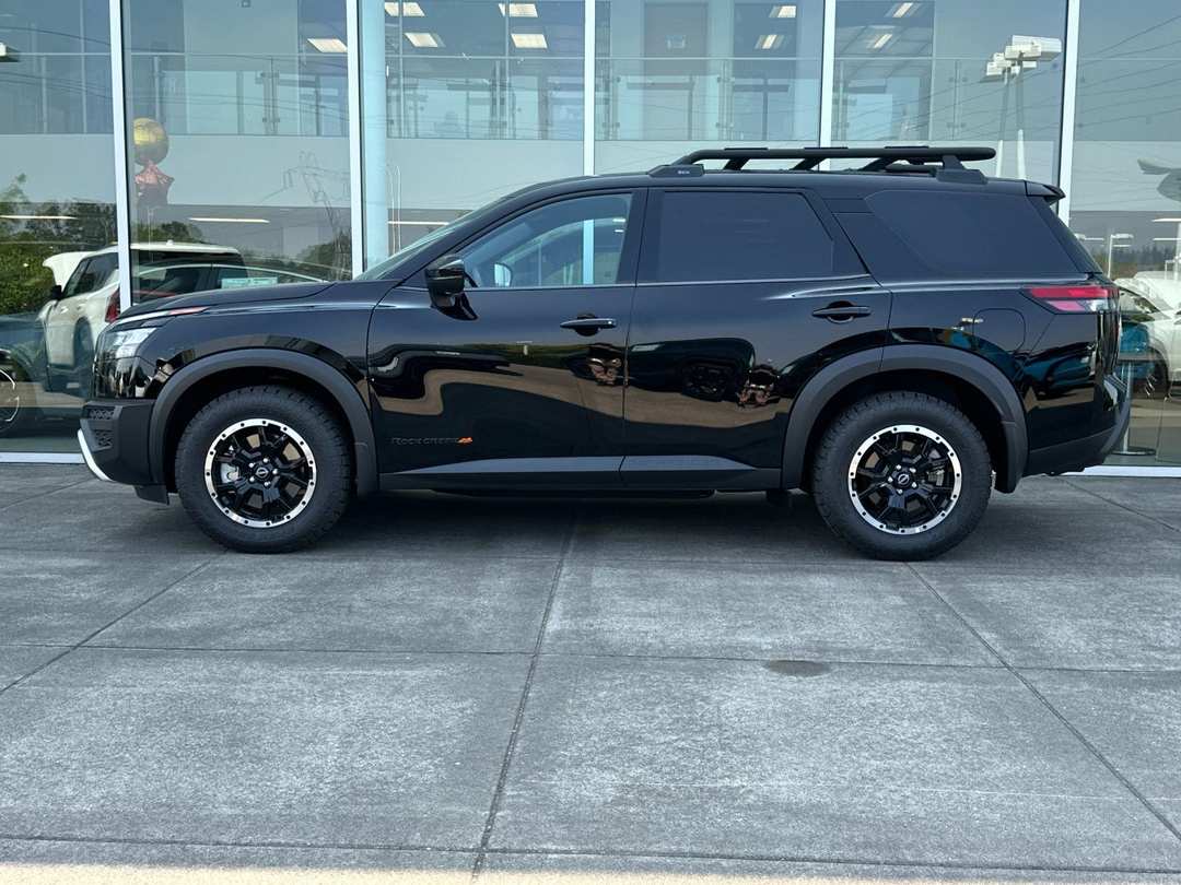 2025 Nissan Pathfinder Rock Creek - Image 6