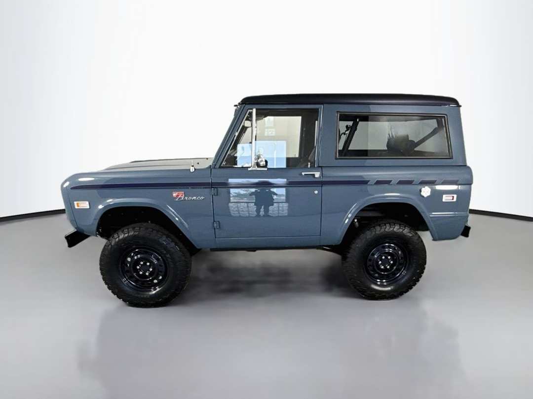 1975 Ford Bronco - Image 2