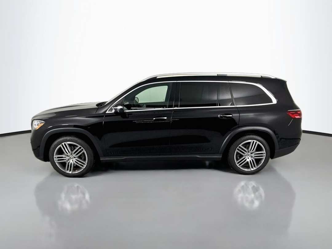 2025 Mercedes-Benz GLS 450 - Image 3