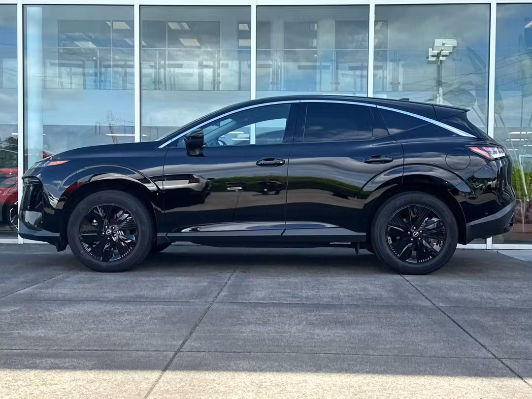 2025 Nissan Murano SV - Image 6