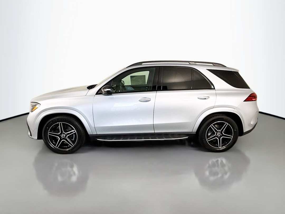 2026 Mercedes-Benz GLE 450 - Image 3