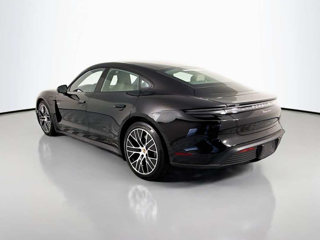 2025 Porsche Taycan 4 - Image 5