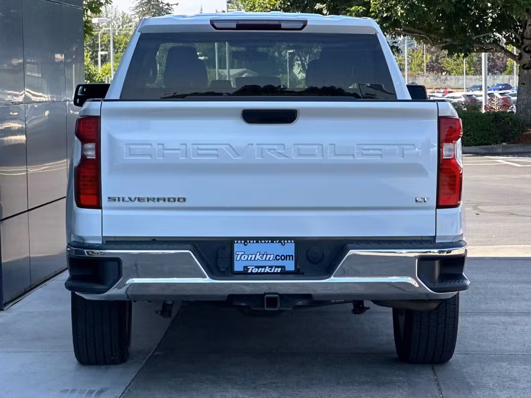 2020 Chevrolet Silverado 1500 LT - Image 4