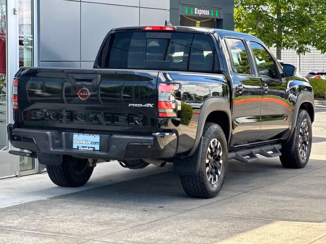 2023 Nissan Frontier PRO4X - Image 3