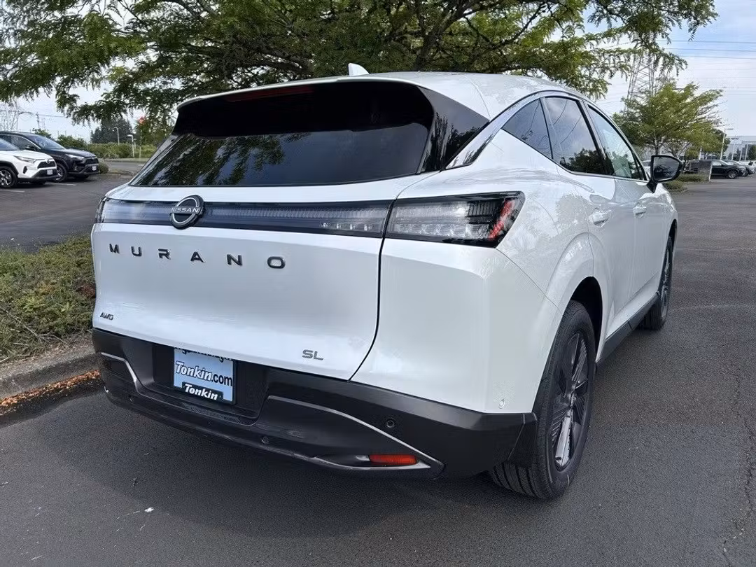 2025 Nissan Murano SL - Image 5